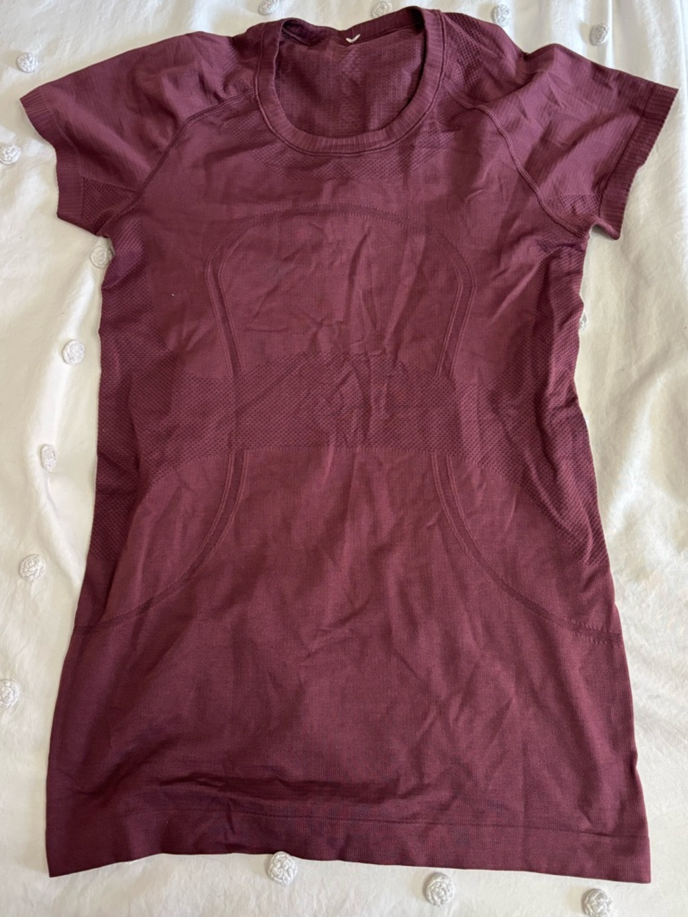 LULULEMON Swiftly Tech in Burgandy. Size 8.